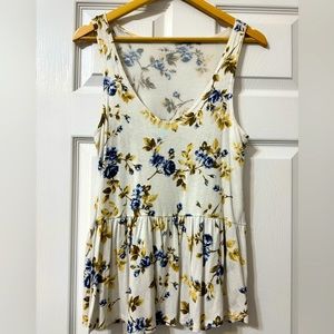 Like new! American Eagle. Womens peplum loose tank Size Small.